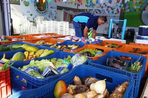 Estratégia no combate à fome "Alimenta cidades"